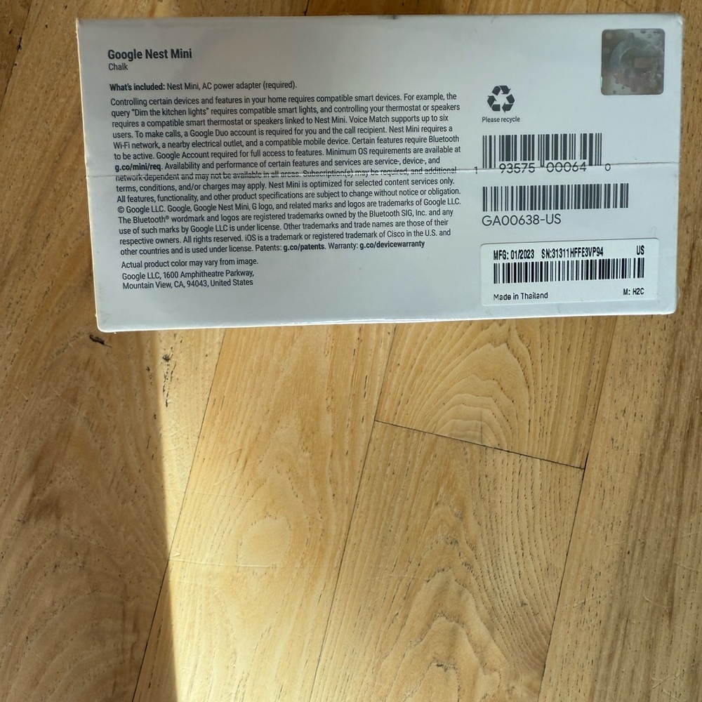 Google Smart Speaker with Voice Control in Chalk, New in box and sealed - Picture 6 of 6